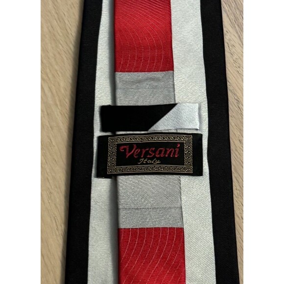 Versani 100% Silk Neck Tie Red And Gray - Picture 3 of 8